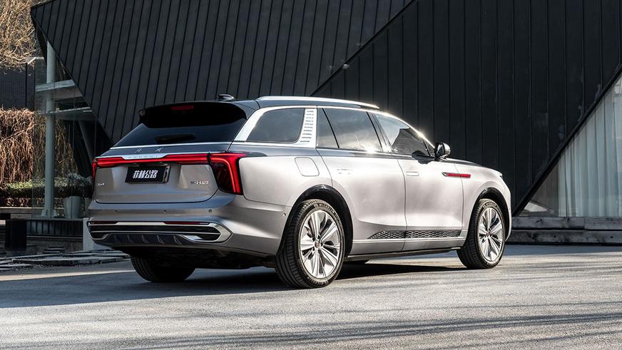 Премиальная марка Hongqi появится в Казахстане с четырьмя моделями