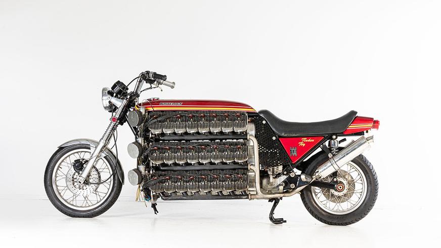 Мотоцикл с 48 цилиндрами предлагают купить на аукционе