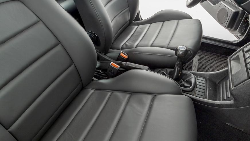 Старый, но сохранившийся Volkswagen Golf II продают почти за 100 тысяч долларов