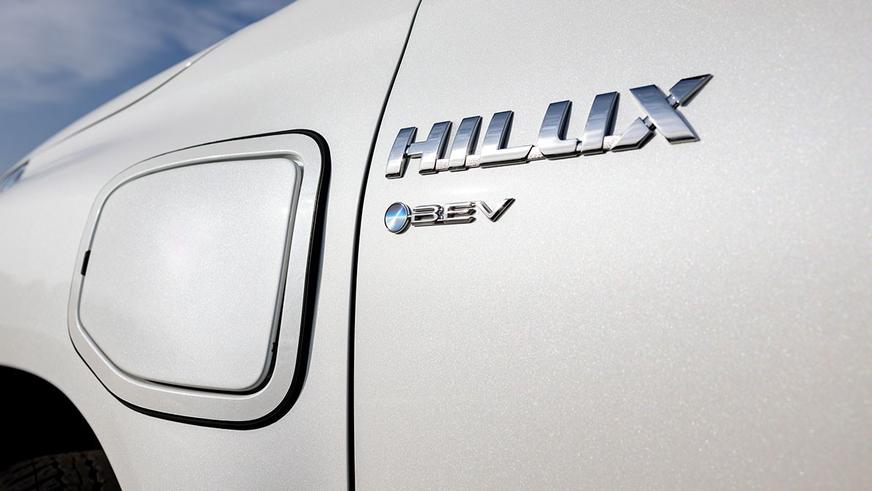 Электрический Toyota Hilux станет серийным