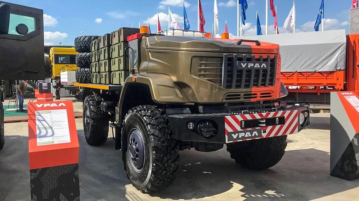 «Урал» показал автономный грузовик