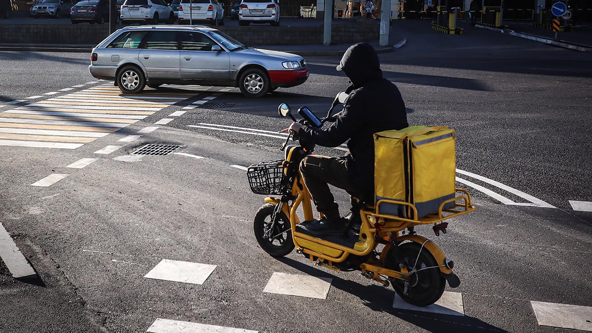 Новые пункты и знаки в ПДД готовятся принять в Казахстане