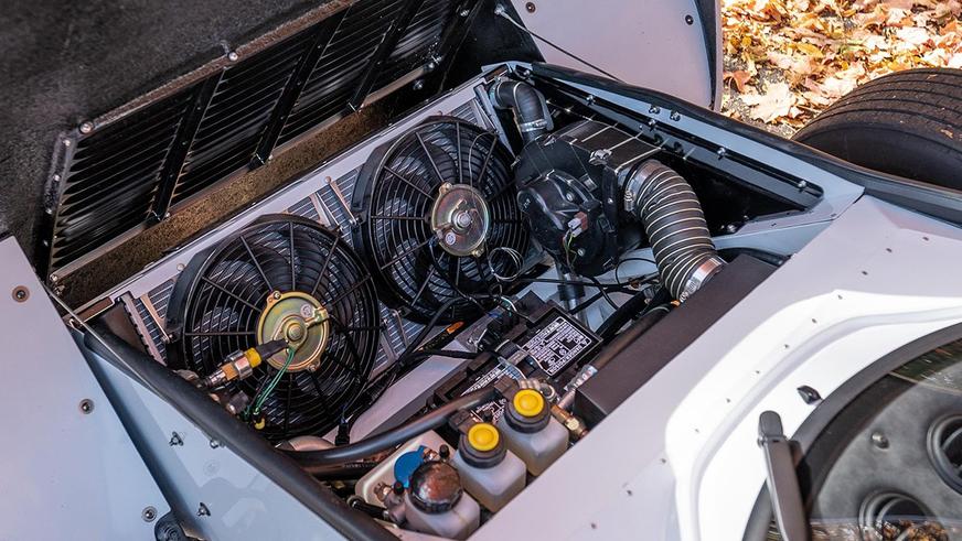 Качественную реплику культовой Lancia Stratos продают с аукциона