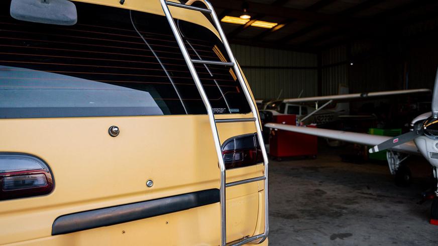 Лифтованная Mitsubishi Delica появилась на торгах в США