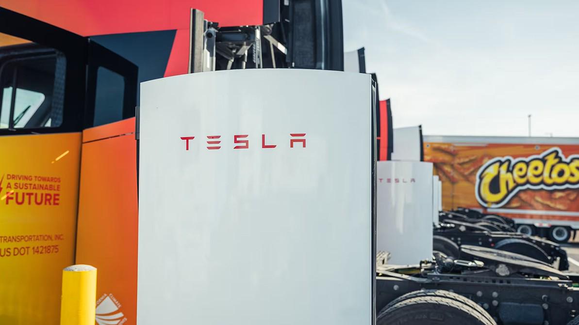 Tesla Semi в работе