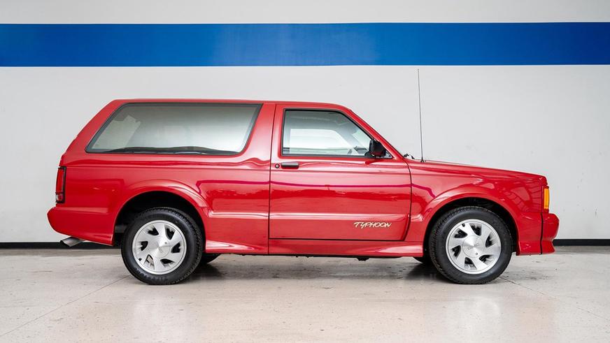 GMC Typhoon из 1990-х продали дороже Porsche Cayenne и Range Rover