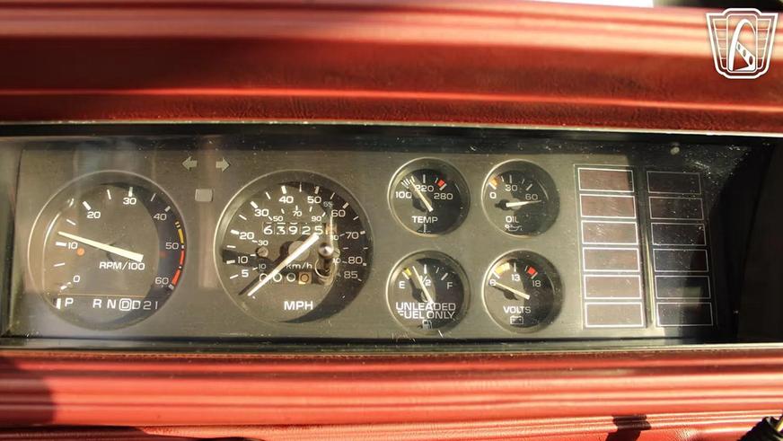 Фото дня: Oldsmobile с тремя рычагами КПП