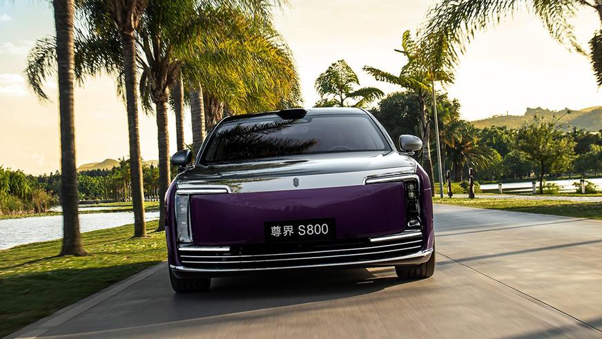 BMW и Porsche проиграли китайский премиум-рынок малоизвестному седану