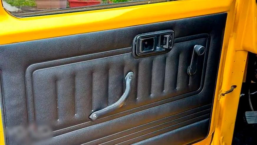 В продаже обнаружен Land Cruiser J40 со скромным пробегом