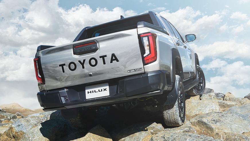 Новый Toyota Hilux в Японии оценили в 15 млн тенге