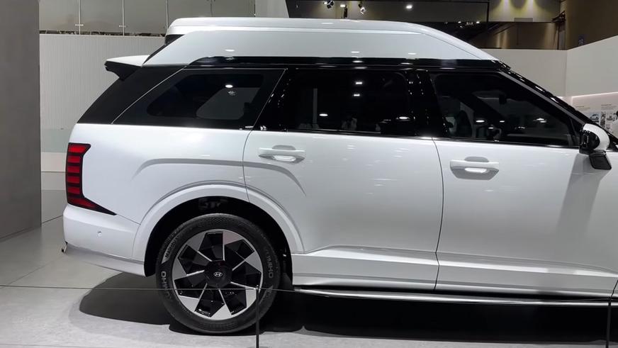 Hyundai Palisade получил версию с высокой крышей Hyundai Palisade получил версию с высокой крышей