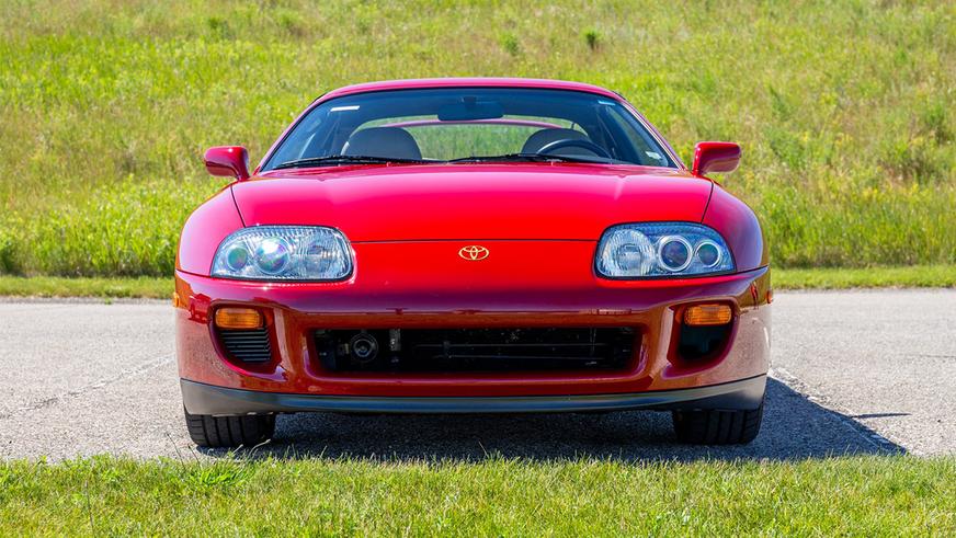 Toyota Supra с мизерным пробегом появилась на торгах