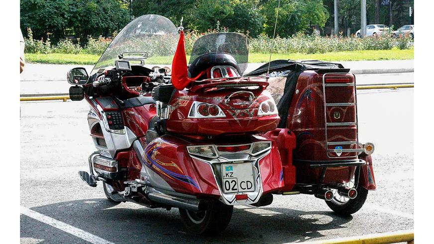Мото на Kolesa.kz: от старого «Урала» до трайка Honda