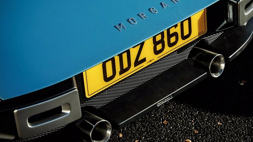 Новый флагман Morgan сохранил мотор BMW и ретродизайн