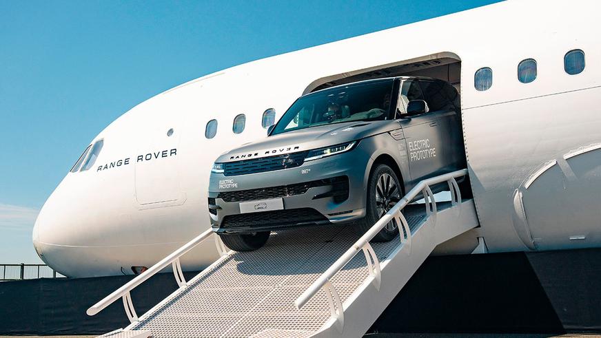 Электрический Range Rover Sport впервые показался на публике