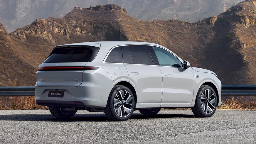 Автосалоны Li Auto открылись в Астане и Алматы