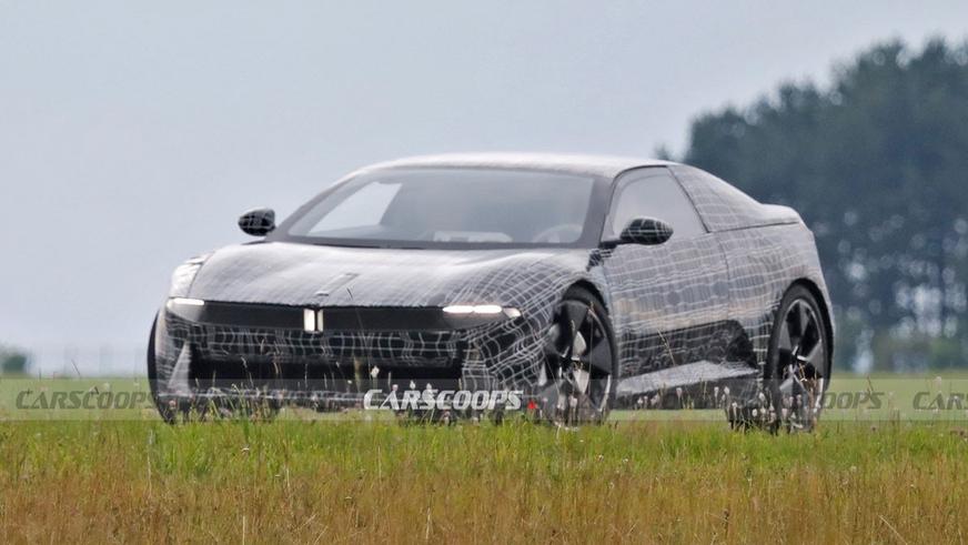 Необычный прототип BMW засекли шпионы