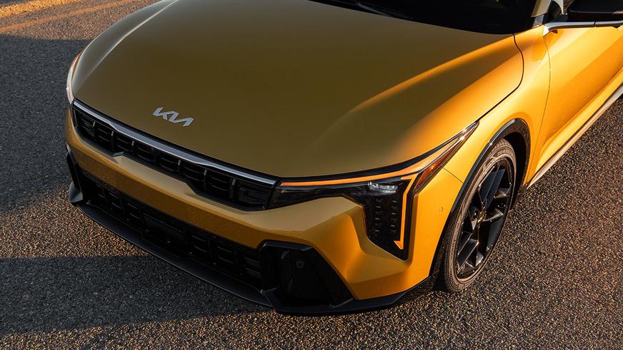 Kia K4 стал просторным хетчбэком