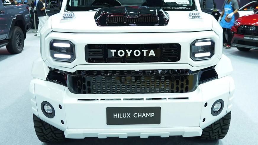 Фото дня: тайский тюнинг Hilux Champ