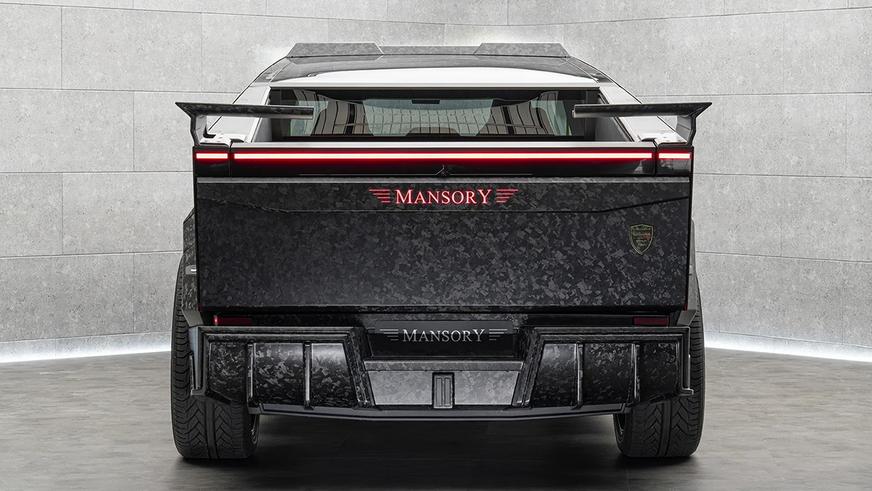 В Mansory построили очень карбоновый Tesla Cybertruck