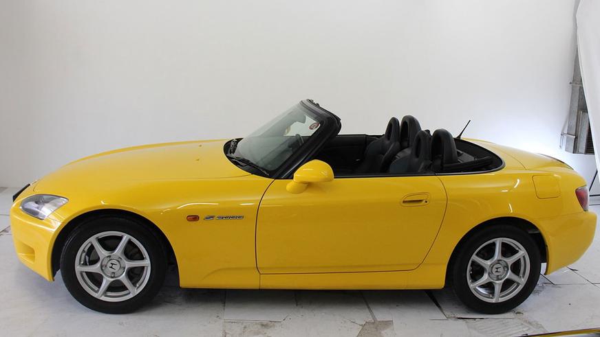 Honda S2000 в новом состоянии найдена в продаже за 120 000 долларов