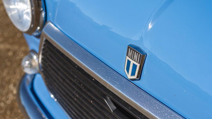 Классический Mini превратили в 300-сильный электромобиль