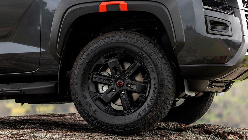 Nissan превратил Mitsubishi L200 в Navara