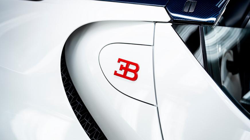 Bugatti показала первые товарные W16 Mistral по 5 миллионов долларов