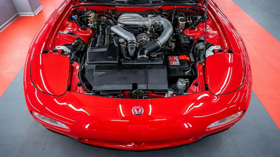 Новую Mazda RX-7 продают за 159 000 евро в Германии