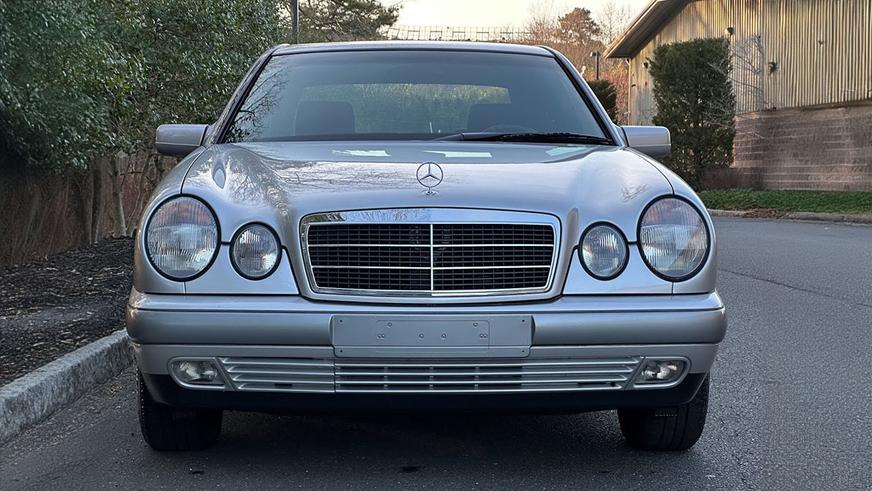 В США нашли E-Class (W210) с пробегом всего 22 тыс. км