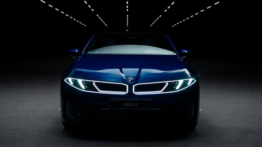 В Сеть утекли первые фото нового BMW i3