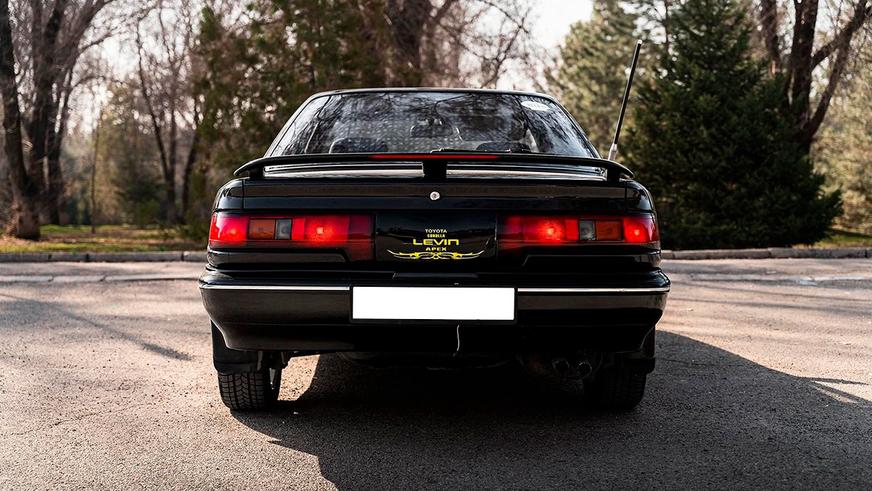 Toyota из 1980-х продают за 10 млн тенге на Kolesa.kz