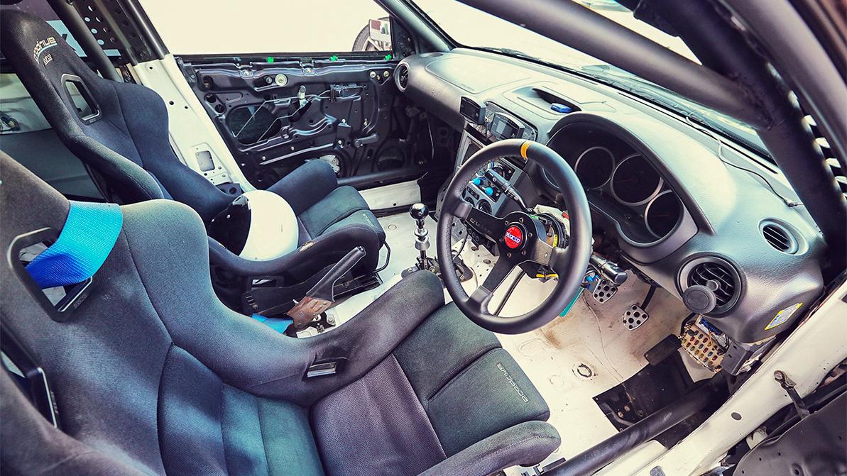 На Kolesa.kz продают карбоновую Subaru Impreza