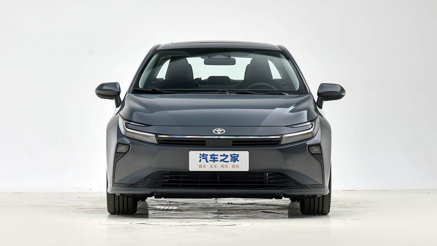 Обновлённая Toyota Corolla вышла на рынок Китая