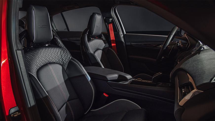 Представлены Cadillac CT4-V и CT5-V серии Blackwing