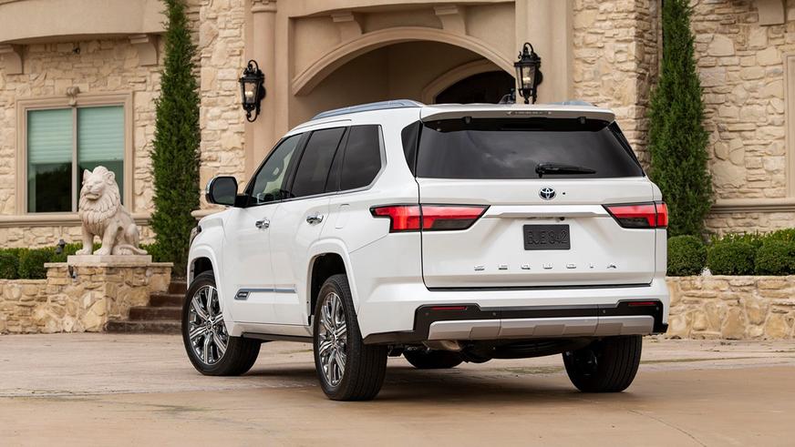 Названы цены на новую Toyota Sequoia