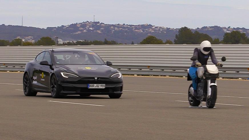 Tesla Model 3 стала самым безопасным автомобилем Европы