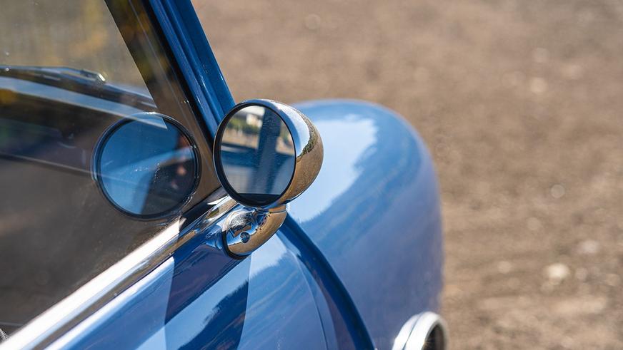 Классический Mini превратили в 300-сильный электромобиль