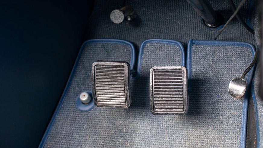 Довоенный BMW 327 выставили на торги в США