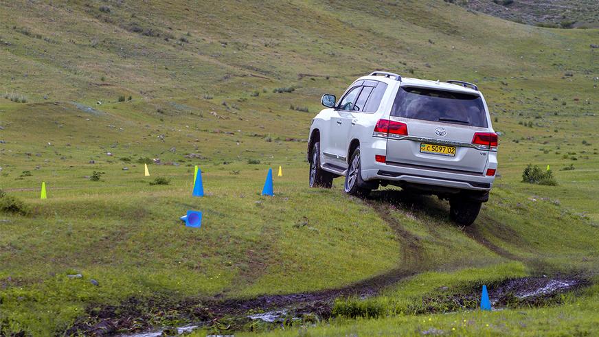 Toyota Land Cruiser 300. Первые впечатления