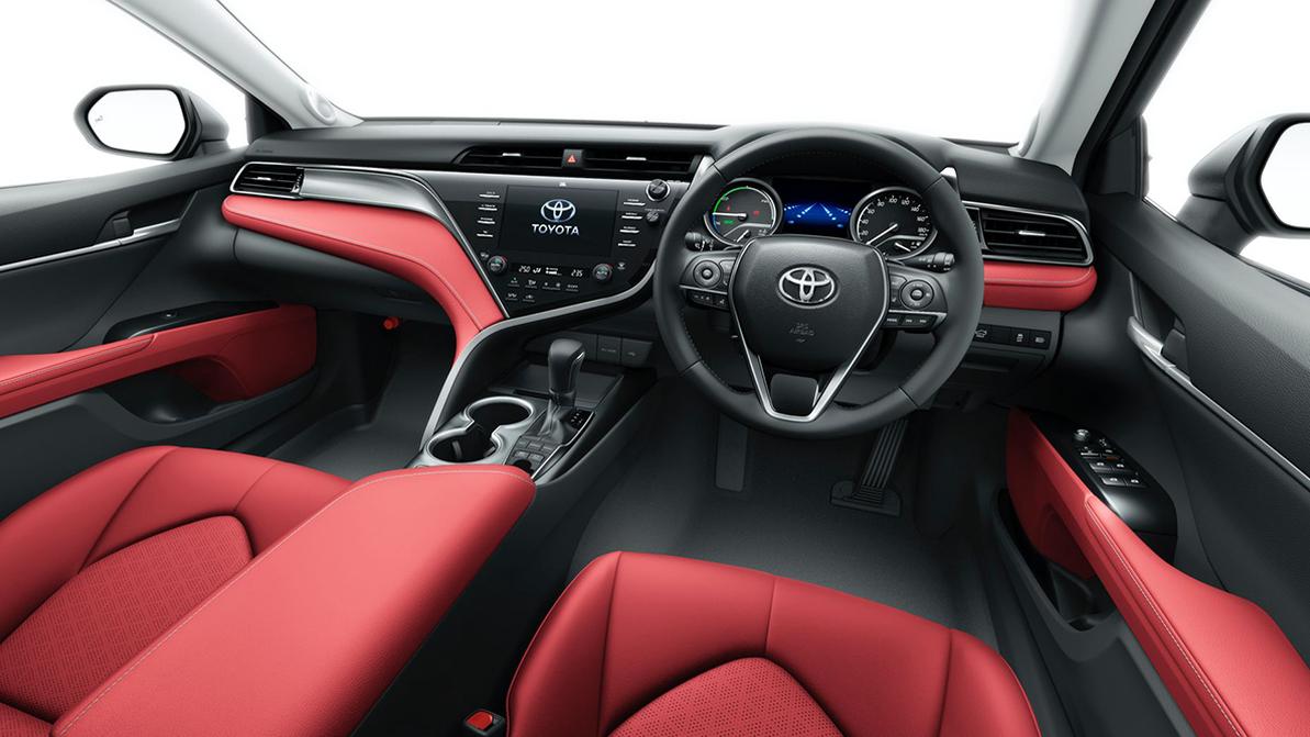 У Toyota Camry появилась юбилейная версия