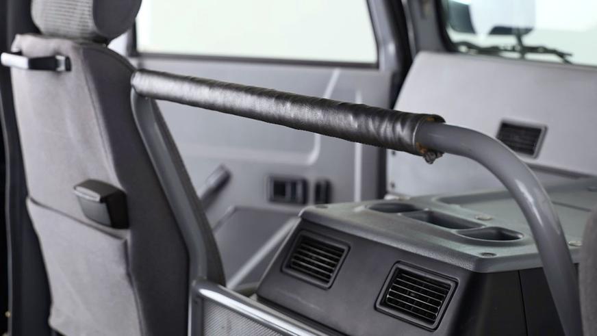 Редчайший Toyota Mega Cruiser не вызвал ажиотажа на аукционе