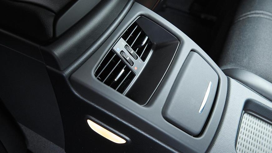 За BMW M3 с V8 готовы заплатить 200 000 долларов на торгах