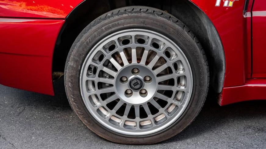 Редкая версия Lancia Delta Integrale Evo 2 обнаружена на торгах