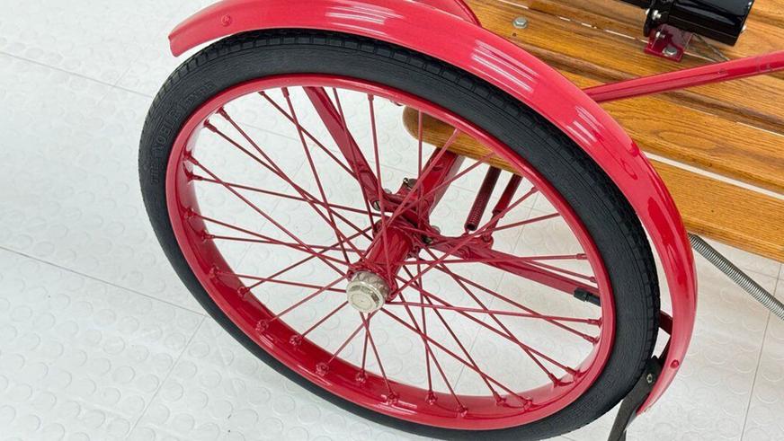 На продажу выставлен 100-летний электрокар, очень недорого