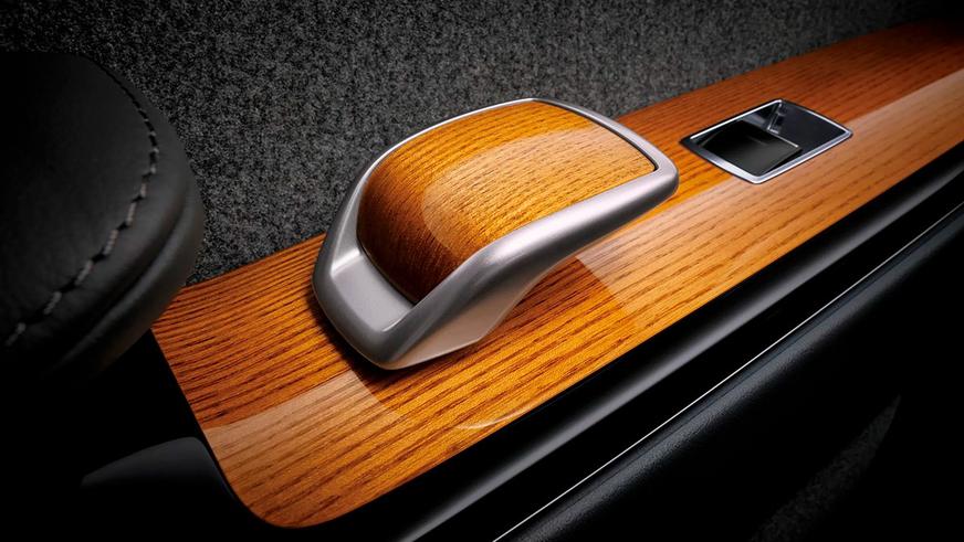 Седан Century обновился и ощутимо вырос в цене