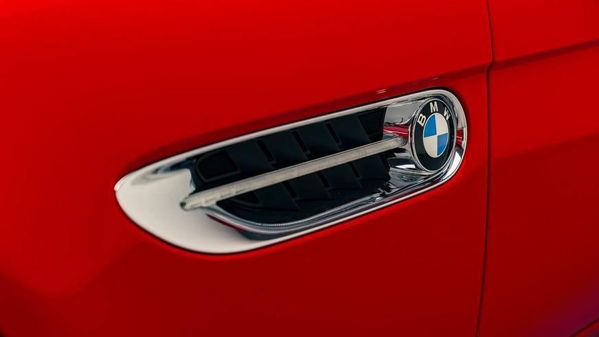 С молотка уйдёт очень редкий и практически новый Alpina Roadster V8
