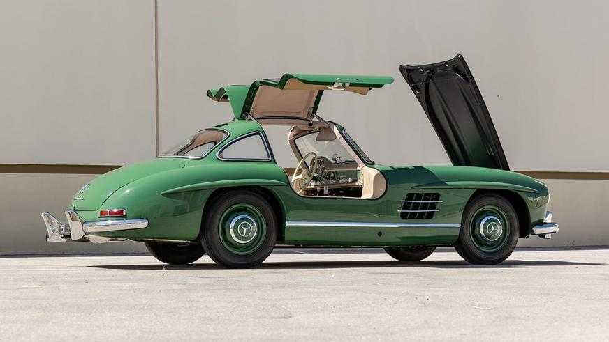 Уникальный 300SL Gullwing пустят с молотка