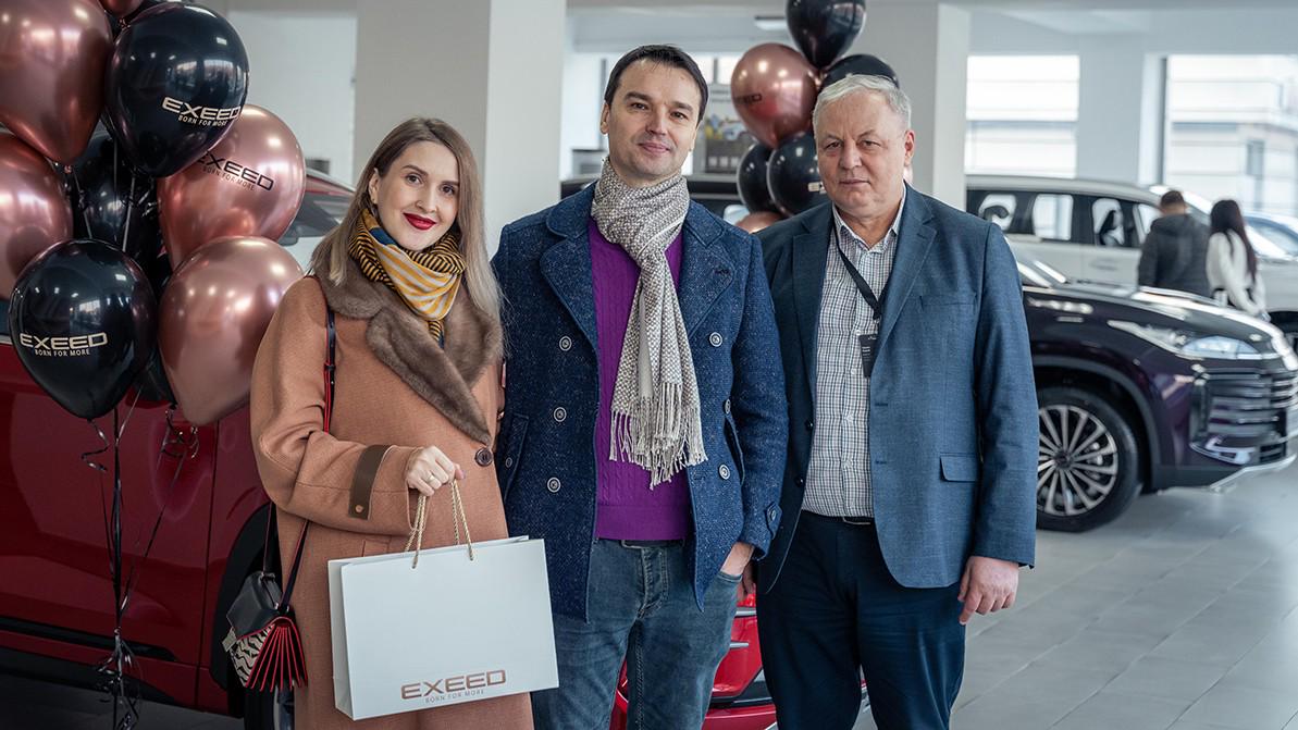 «С любовью к каждому клиенту и автомобилю». EXEED вручил подарки поклонникам бренда