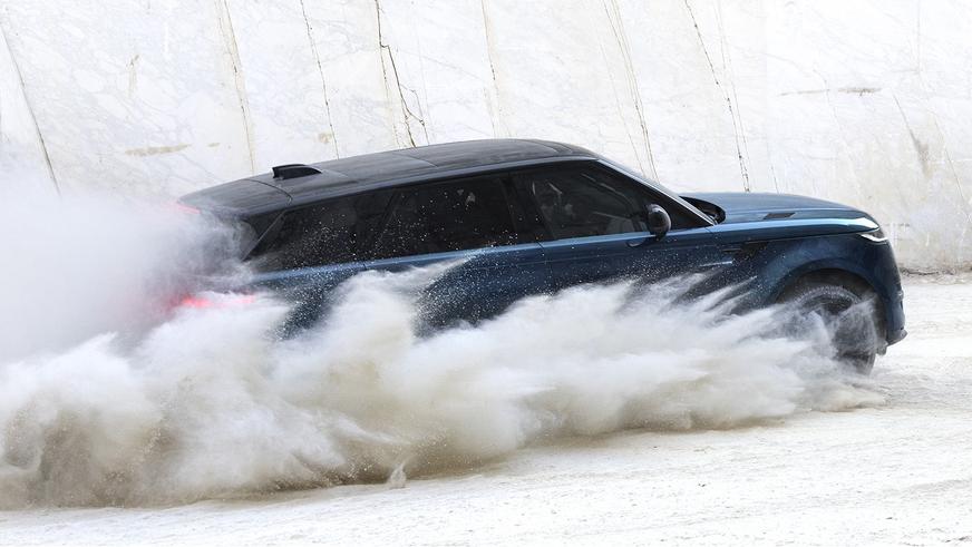 Range Rover Sport получил электрическую версию